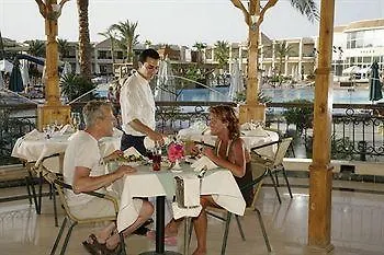 Resort Island Garden